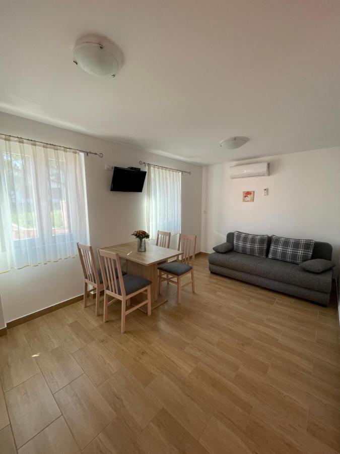 Apartament Rozmarýn Nerezine Zewnętrze zdjęcie